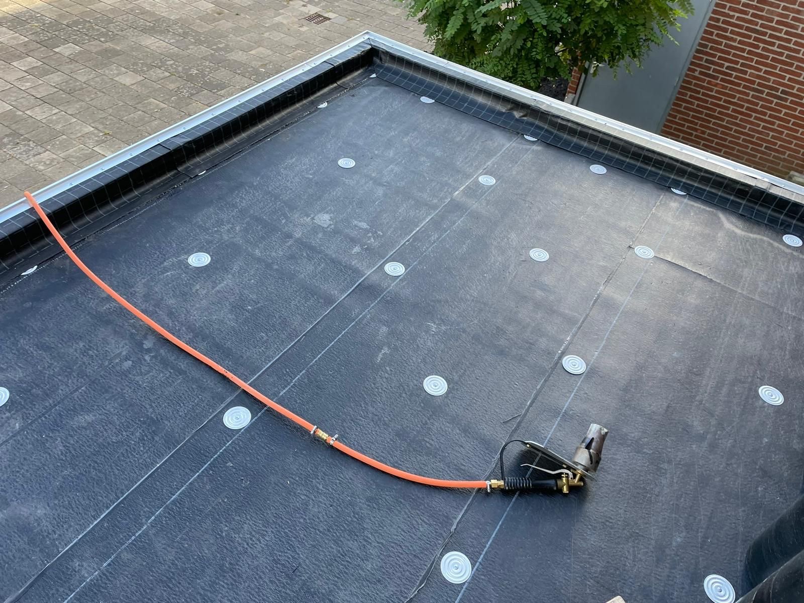 Spoedservice daklekkage in Amsterdam door Platinum Dakdekkers